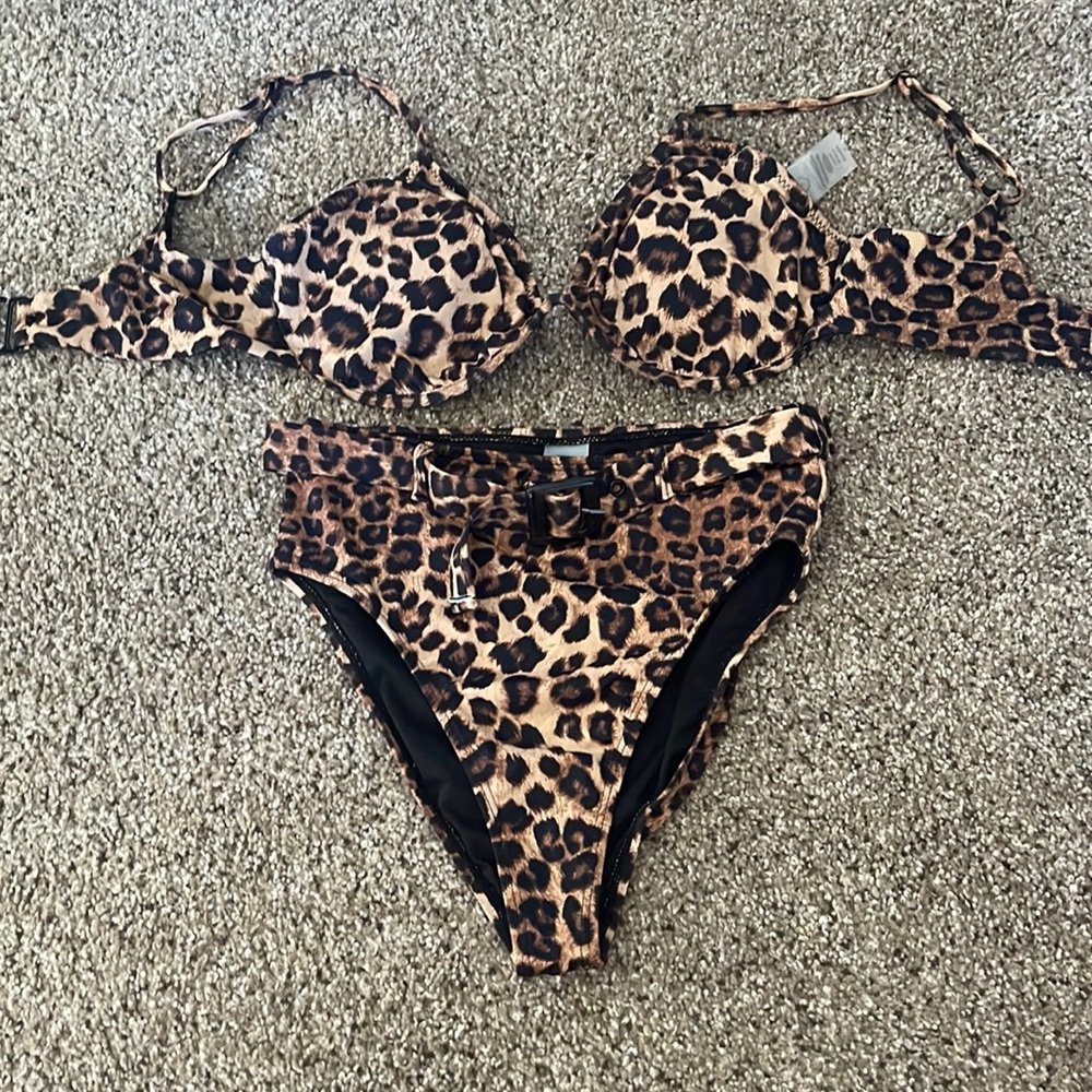 Good American Bikini Set